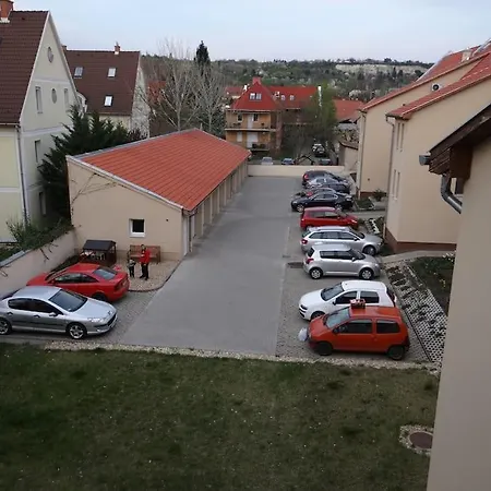 Stefi Termalfuerdo Koezeleben Apartment Eger